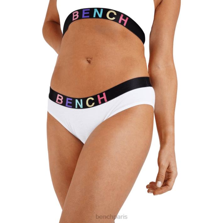 sous vetement Bench France Vetements Bench a la mode Une grosse remise chez Bench veste Bench. t shirt Bench. Socks
